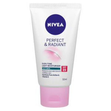 Nivea Face Cream Perfect & Radiant Light Moi 1 x 50Ml